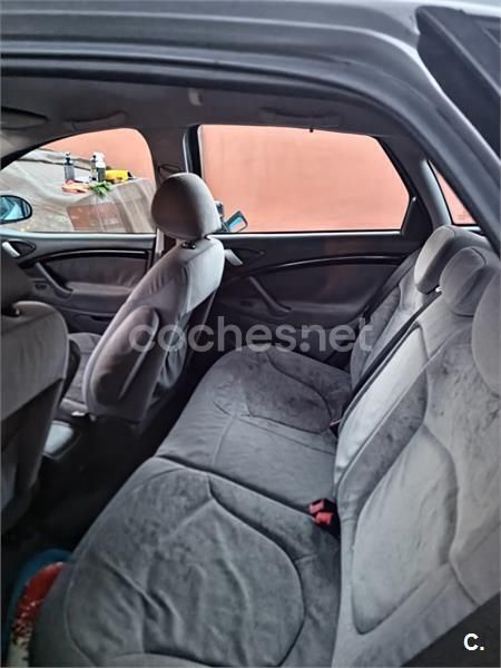 Gris / plata Usado 2005 Citroën C5 Berlina | 4400 € (Precio justo) - Imagen 1/4