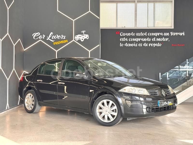 Usado Renault Mégane II Dynamique 110 CV (80 kW) 2006 Negro Berlina