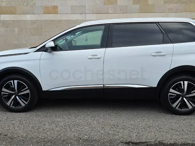 Usado Peugeot 5008 Active 130 CV (95 kW) 2018 Blanco SUV