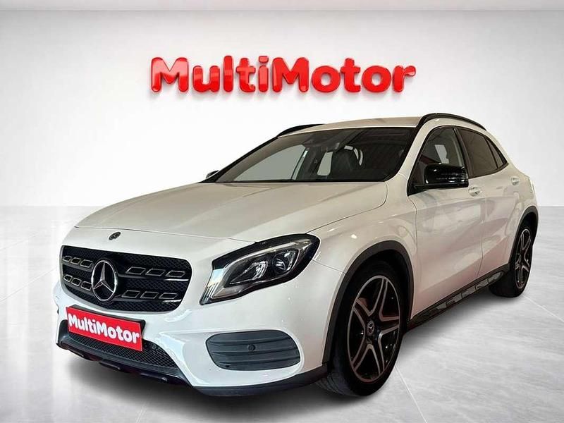 Usado Mercedes GLA200 155 CV (114 kW) 2019 Blanco SUV