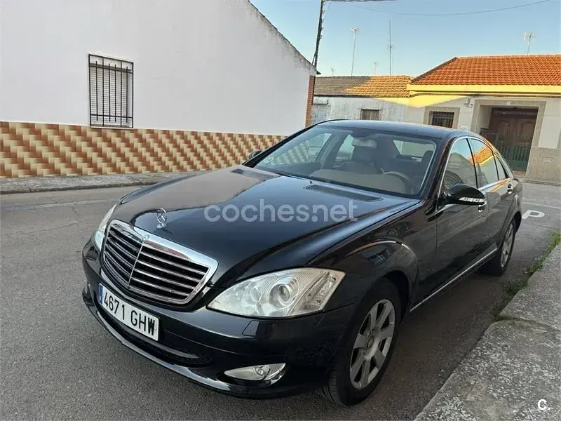 Usado Mercedes S320 235 CV (172 kW) 2008 Negro Berlina