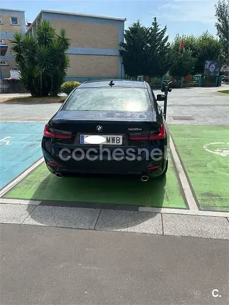 Usado BMW 320e 204 CV (150 kW) 2021 Negro Berlina