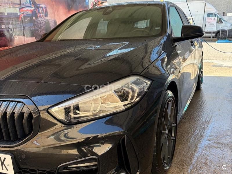 Usado BMW 118 M Sport 150 CV (110 kW) 2022 Negro Utilitario