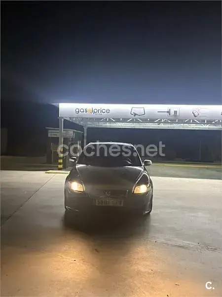 Usado Volvo C30 R-Design 136 CV (100 kW) 2009 Negro Utilitario