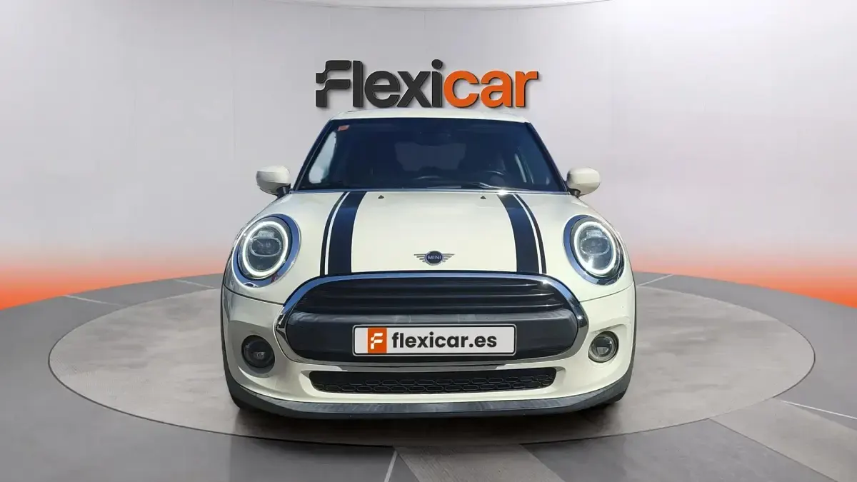 Usado Mini ONE 102 CV (75 kW) 2019 Beige Utilitario