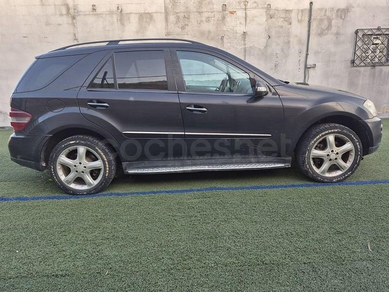 Usado Mercedes ML350 231 CV (169 kW) 2010 Negro SUV