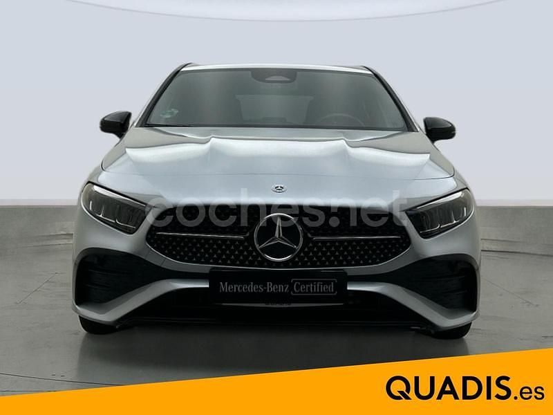 Usado Mercedes A200 150 CV (110 kW) 2025 Gris plata Berlina