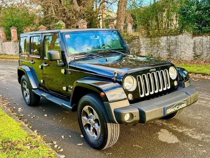 Usado Jeep Wrangler Unlimited Sahara 200 CV (147 kW) 2019 Negro SUV