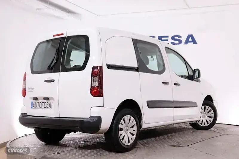Usado Citroën Berlingo Live 75 CV (55 kW) 2015 Blanco Monovolumen