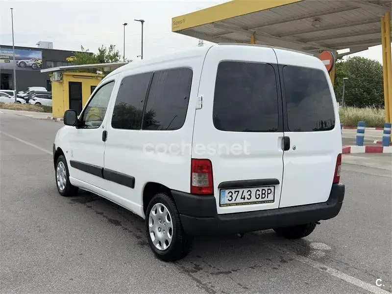 Usado Peugeot Partner Tepee 90 CV (66 kW) 2009 Blanco Monovolumen