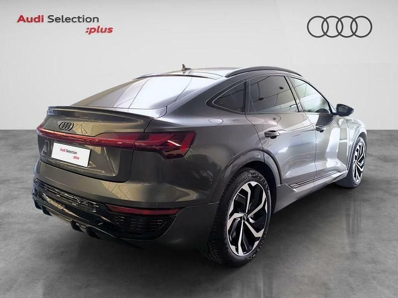 Usado Audi e-tron Sportback S-Line 300 kW (408 CV) 2024 Gris SUV
