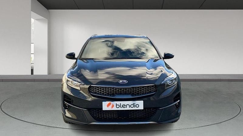 Usado Kia XCeed 136 CV (100 kW) 2020 Gris SUV