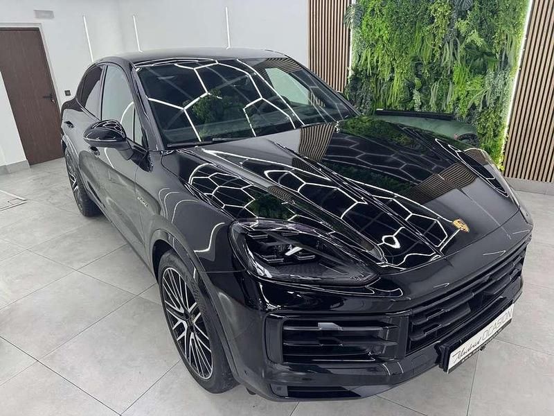 Usado Porsche Cayenne S E-Hybrid 518 CV (380 kW) 2024 Negro SUV