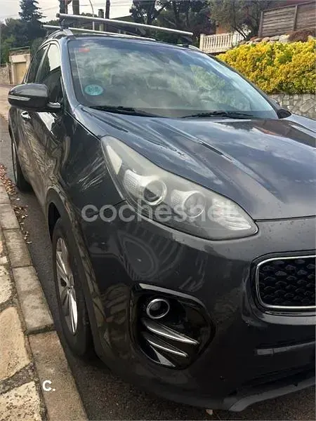 Usado Kia Sportage 115 CV (84 kW) 2016 Gris / plata SUV