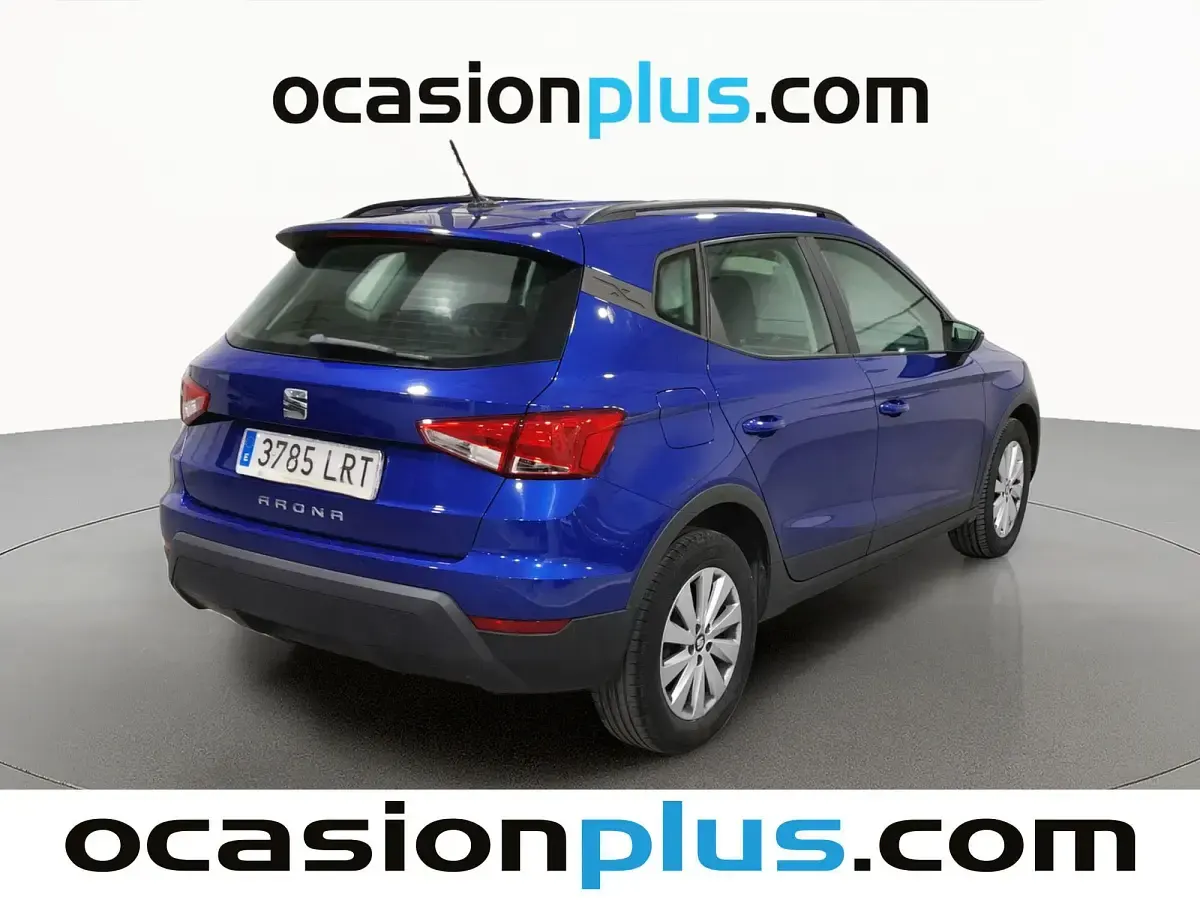 Usado Seat Arona Ecomotive 110 CV (80 kW) 2021 Azul SUV