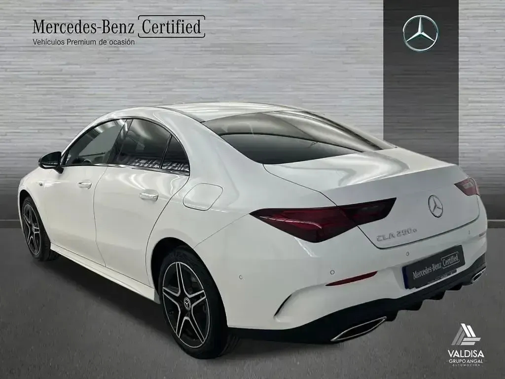 Usado Mercedes CLA250e AMG line 218 CV (160 kW) 2025 Blanco polar Coupe