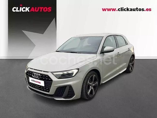 Gris / plata Usado 2023 Audi A1 Sportback Comfort Utilitario | 21.400 € (Precio justo) - Imagen 1/4