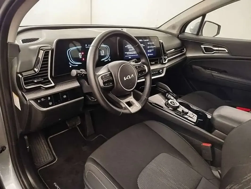 Usado Kia Sportage 116 CV (85 kW) 2025 Plateado SUV