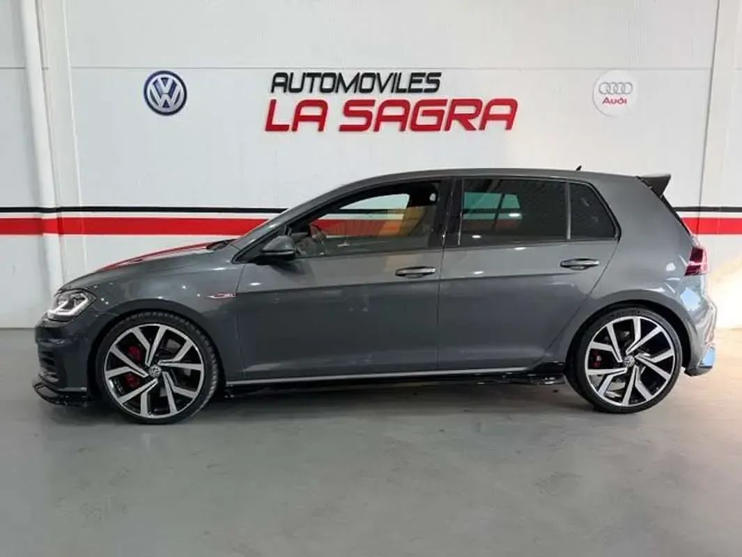 Usado VW Golf VII GTI 245 CV (180 kW) 2018 Gris Utilitario