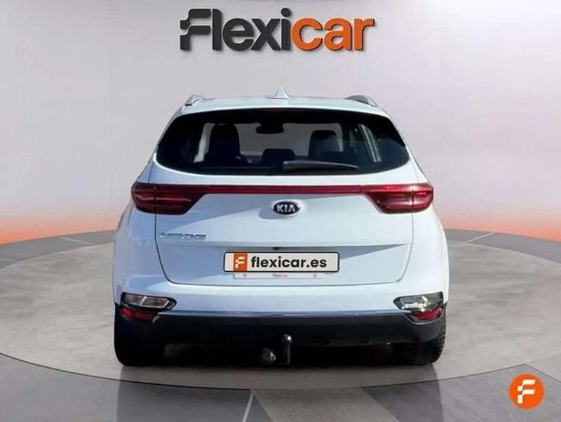 Usado Kia Sportage 136 CV (100 kW) 2019 Blanco SUV