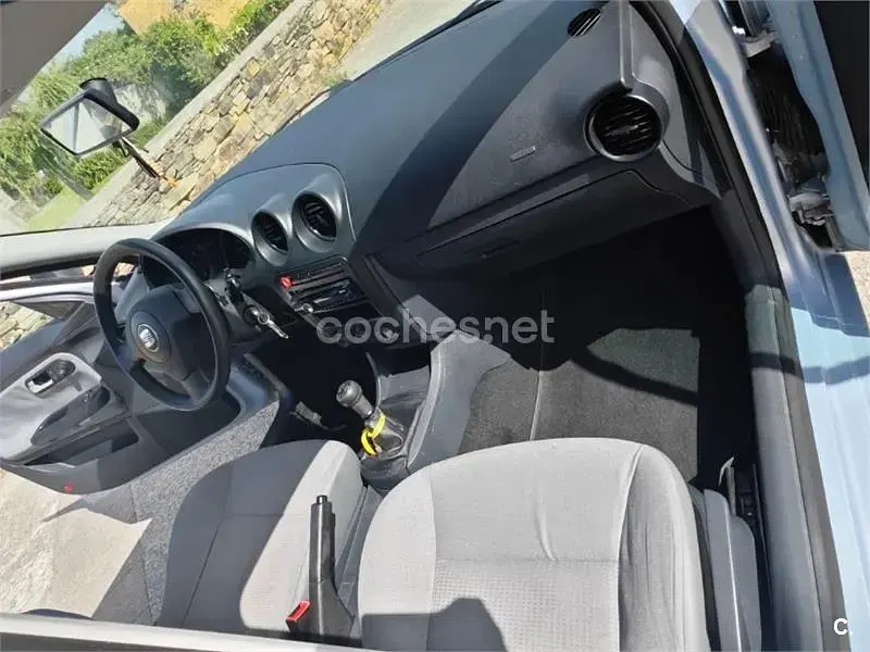 Usado Seat Ibiza Reference 64 CV (47 kW) 2003 Blanco Utilitario