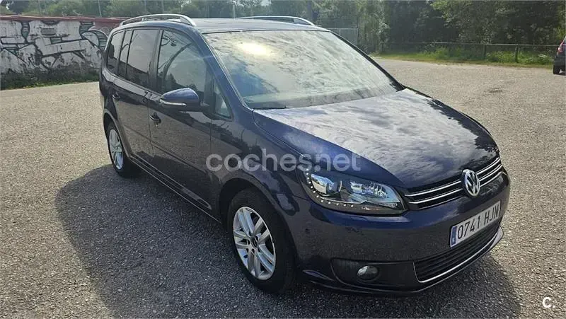 Usado VW Touran Advance 105 CV (77 kW) 2012 Azul Monovolumen