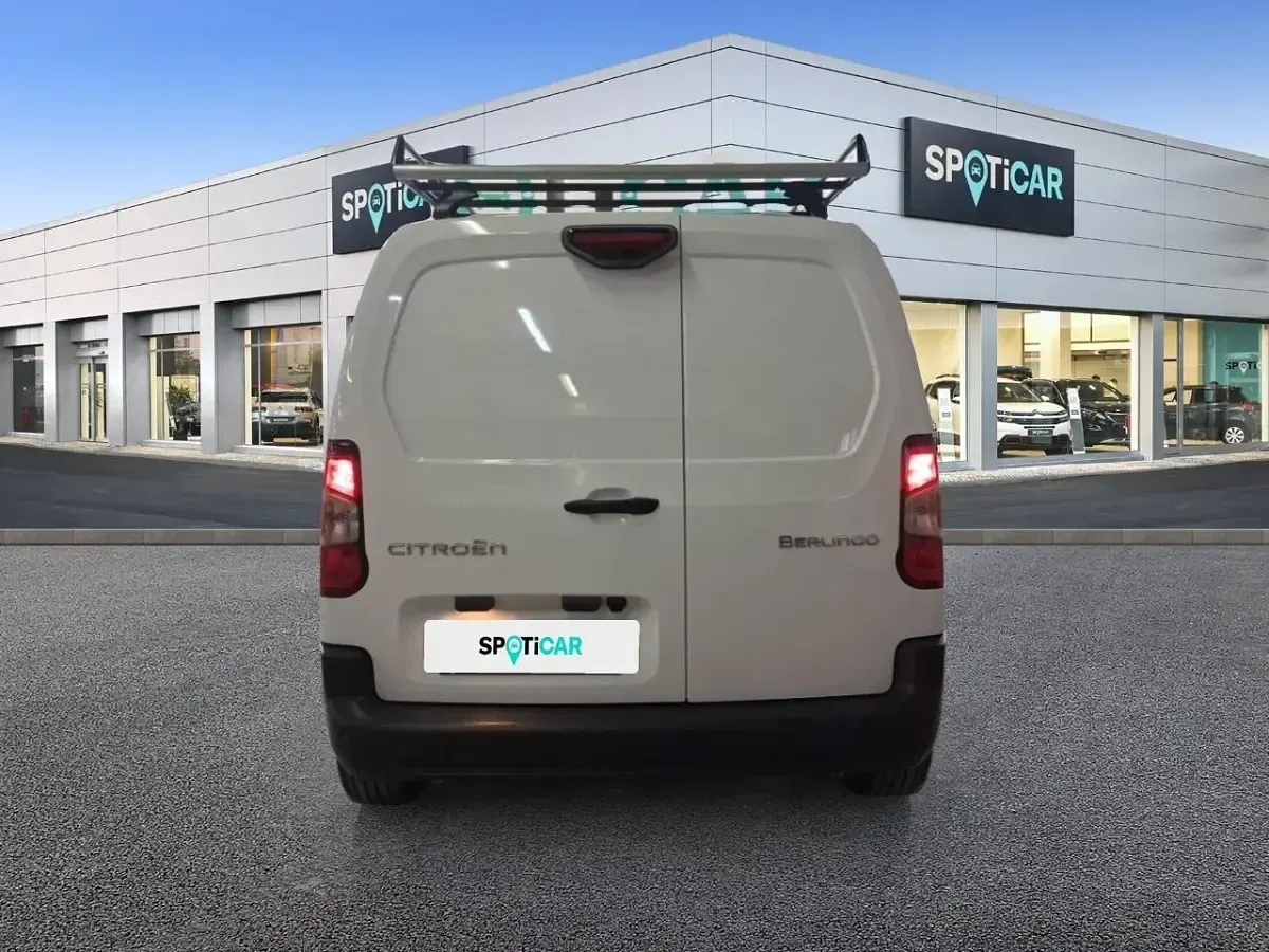 Usado Citroën Berlingo 130 CV (95 kW) 2024 Blanco Monovolumen