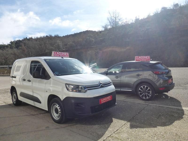 Usado Citroën Berlingo 100 CV (73 kW) 2020 Blanco Monovolumen