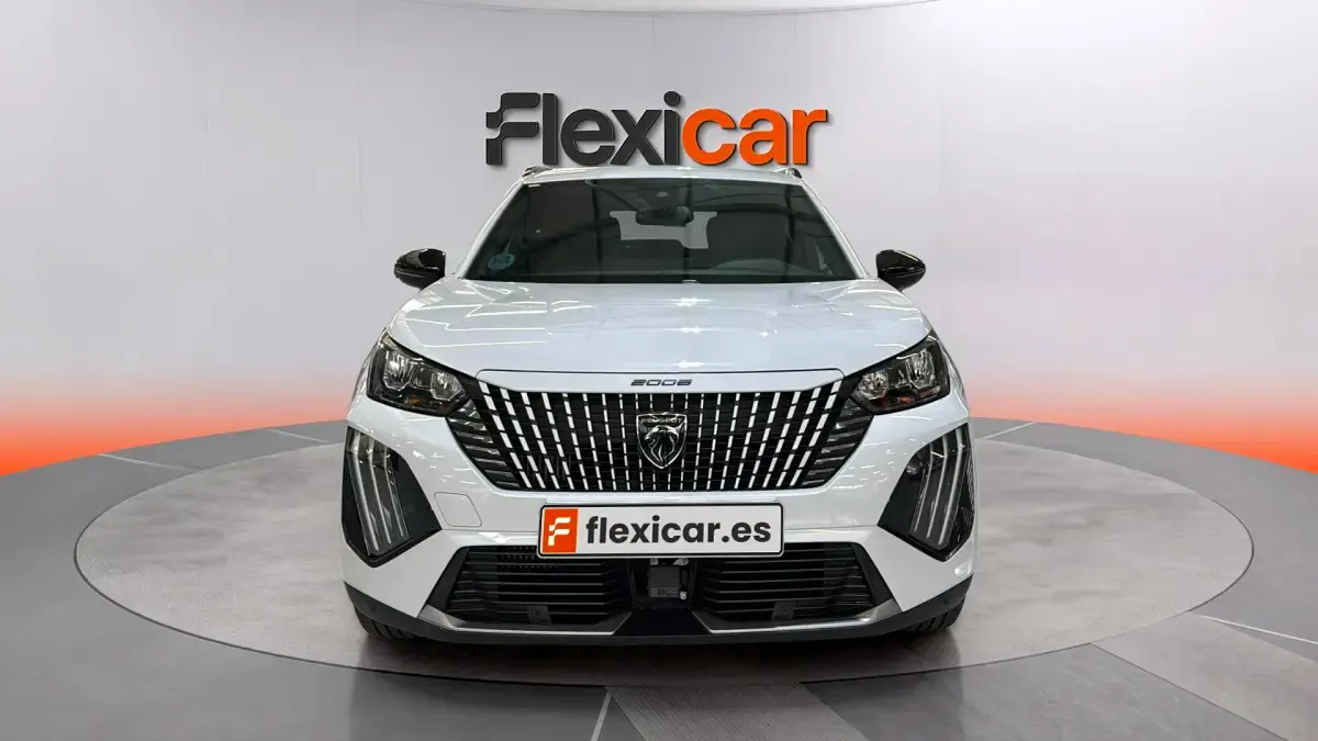 Usado Peugeot 2008 Allure 102 CV (75 kW) 2024 Blanco SUV