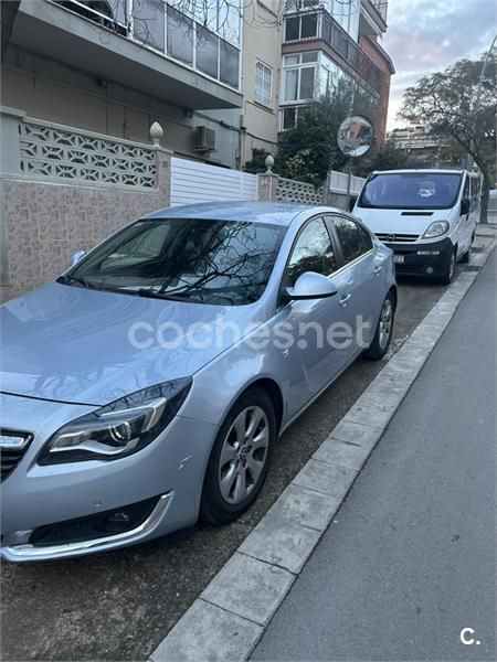 Gris / plata Usado 2016 Opel Insignia Selective Berlina | 8500 € (Precio justo) - Imagen 1/4