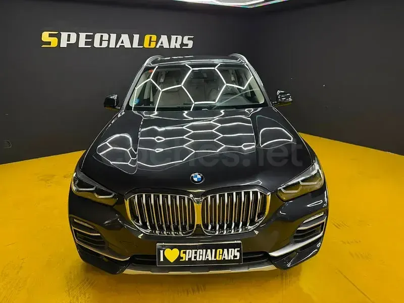 Usado BMW X5 Comfort Edition 286 CV (210 kW) 2021 Gris / plata SUV