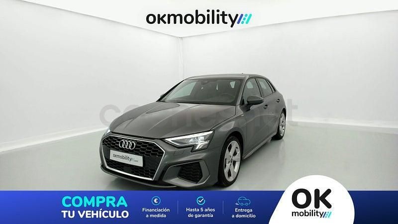 Usado Audi A3 S-Line 150 CV (110 kW) 2024 Gris / plata Berlina