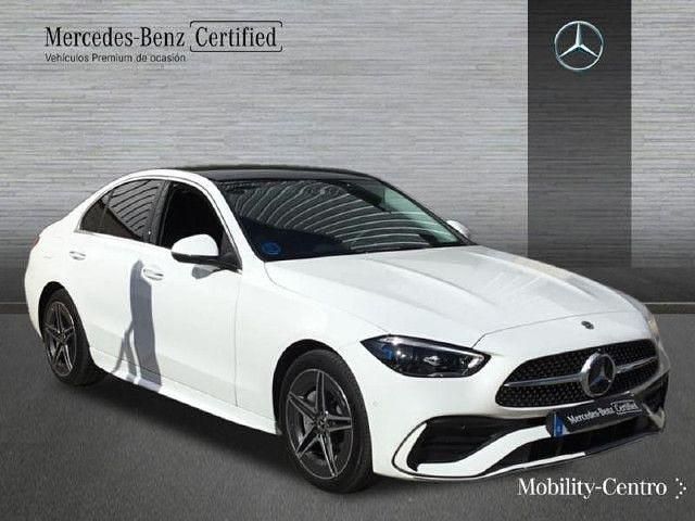Usado Mercedes C300e AMG line 313 CV (230 kW) 2024 Blanco polar Berlina
