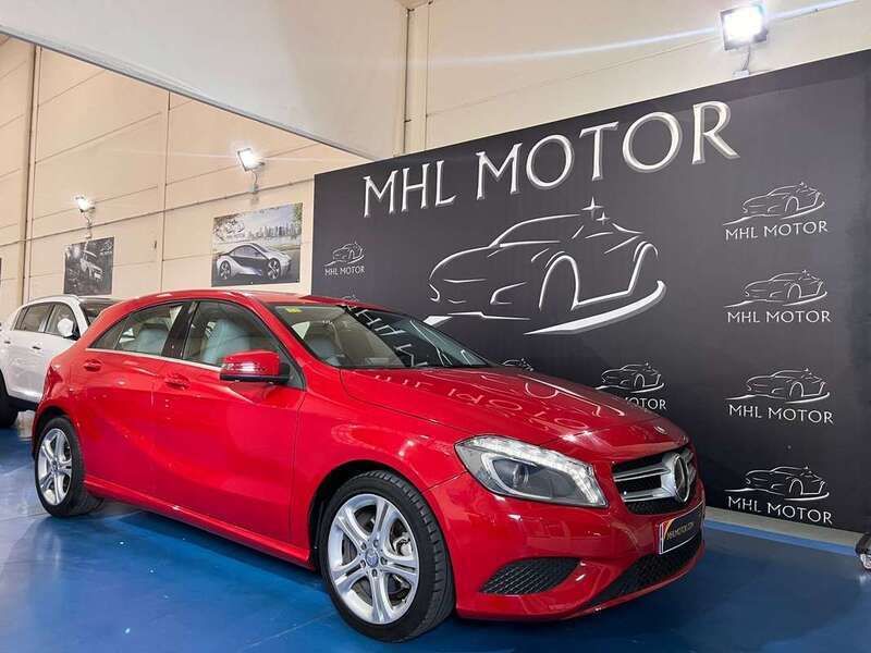 Rojo Usado 2016 Mercedes A200 Urban Utilitario | 18.990 € (Precio justo) - Imagen 1/4