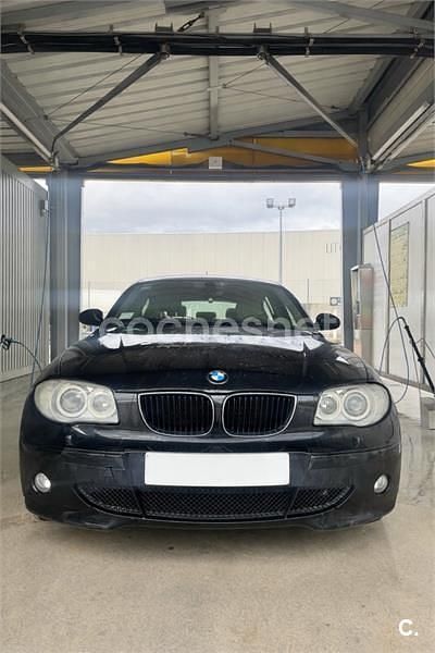 Usado BMW 118 129 CV (94 kW) 2006 Negro Utilitario