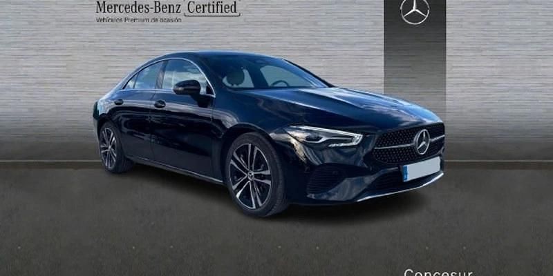 Usado Mercedes CLA200 150 CV (110 kW) 2024 Negro Berlina