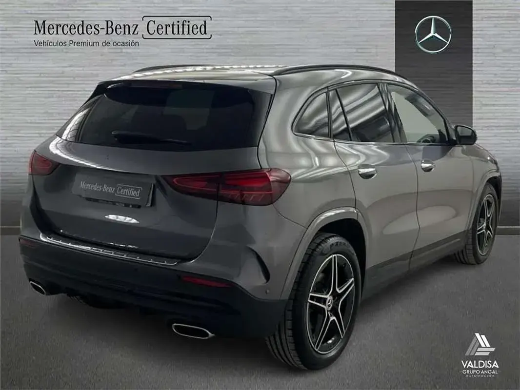 Usado Mercedes GLA200 150 CV (110 kW) 2024 SUV