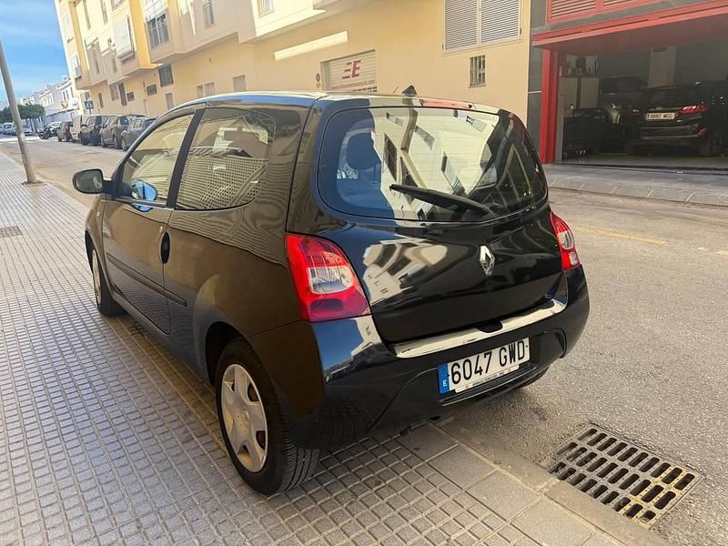 Usado Renault Twingo Authentique 76 CV (55 kW) 2010 Negro Utilitario