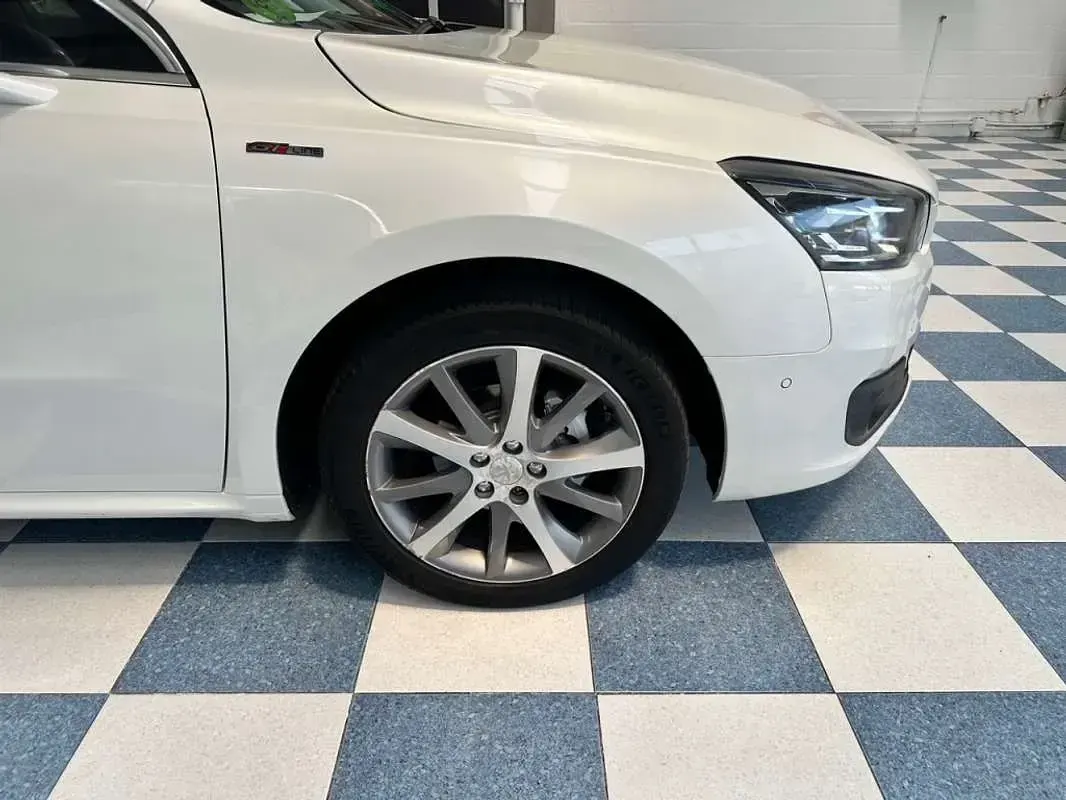 Usado Peugeot 508 GT-line 120 CV (88 kW) 2018 Blanco Berlina