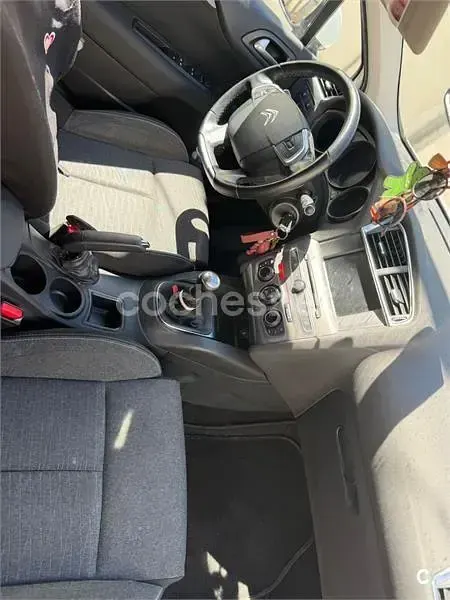 Usado Citroën C4 Live 99 CV (72 kW) 2017 Blanco Berlina