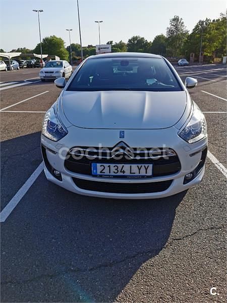 Usado Citroën DS5 200 CV (147 kW) 2012 Blanco Utilitario