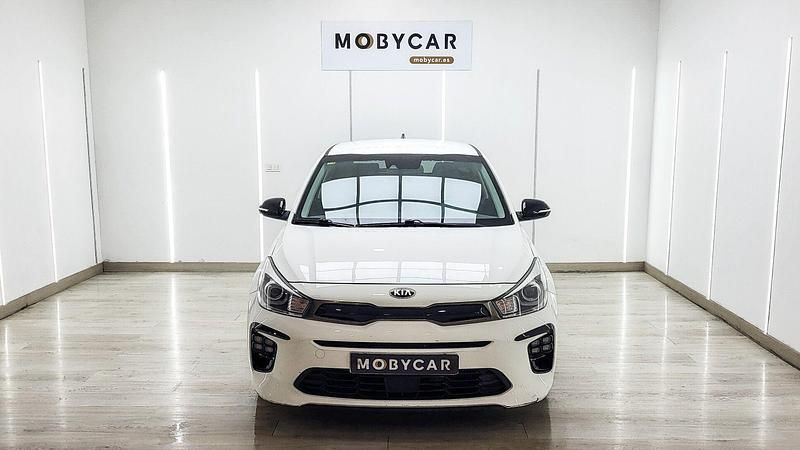 Usado Kia Rio 120 CV (88 kW) 2020 Blanco Berlina