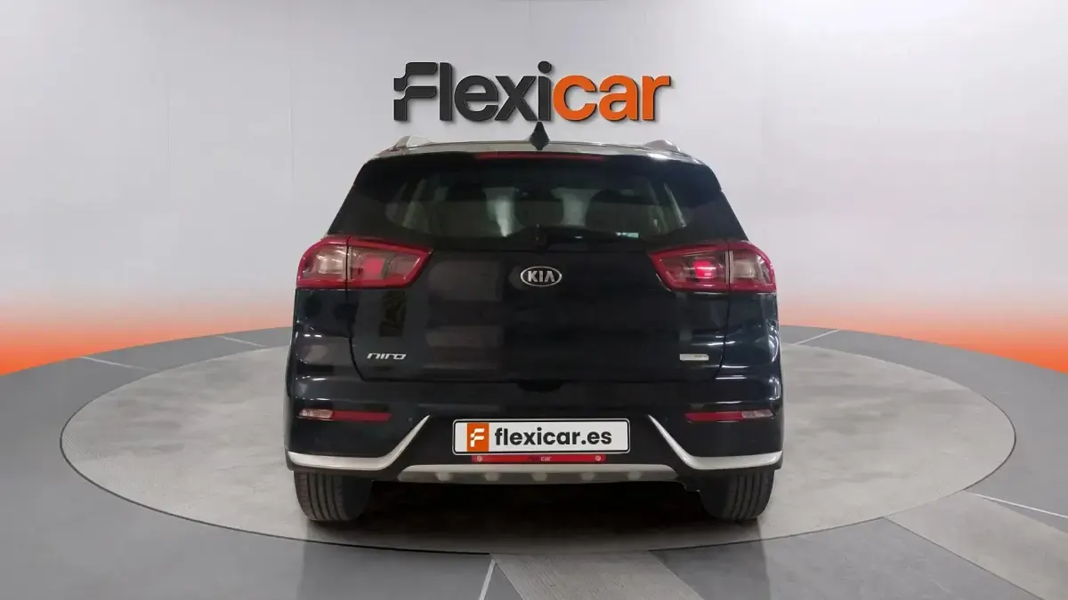 Usado Kia Niro 141 CV (103 kW) 2018 Negro SUV