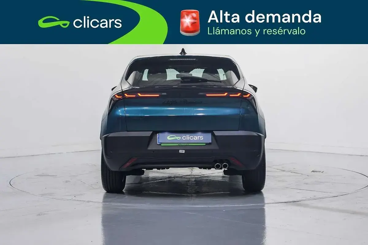 Usado Alfa Romeo Junior 136 CV (100 kW) 2025 Azul SUV