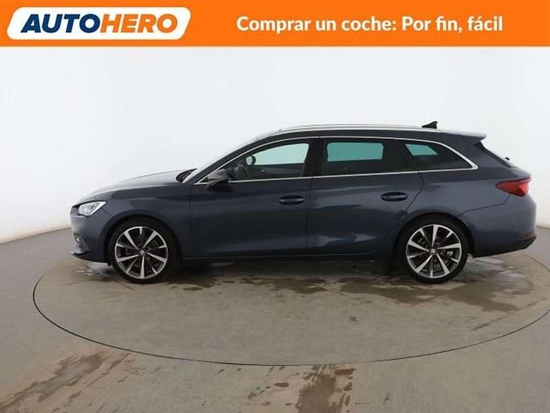 Usado Seat Leon FR 150 CV (110 kW) 2022 Gris Familiar