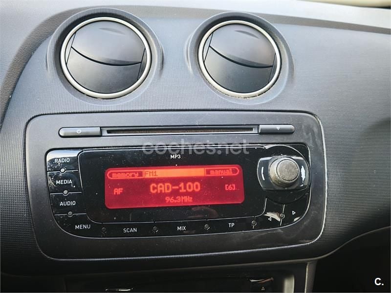 Usado Seat Ibiza Style 105 CV (77 kW) 2010 Negro Berlina