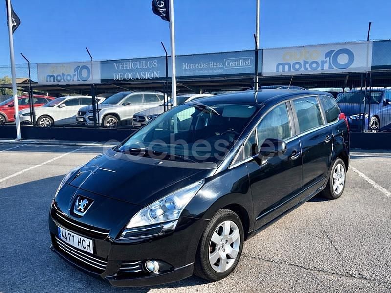 Negro Usado 2011 Peugeot 5008 Premium Monovolumen | 5750 € (Buen precio) - Imagen 1/4