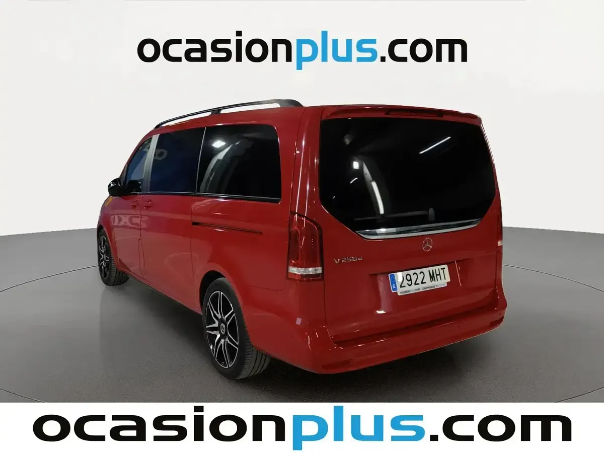 Usado Mercedes V250 Avantgarde 190 CV (139 kW) 2023 Rojo Monovolumen