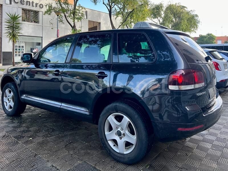 Usado VW Touareg R 174 CV (127 kW) 2005 Gris / plata SUV