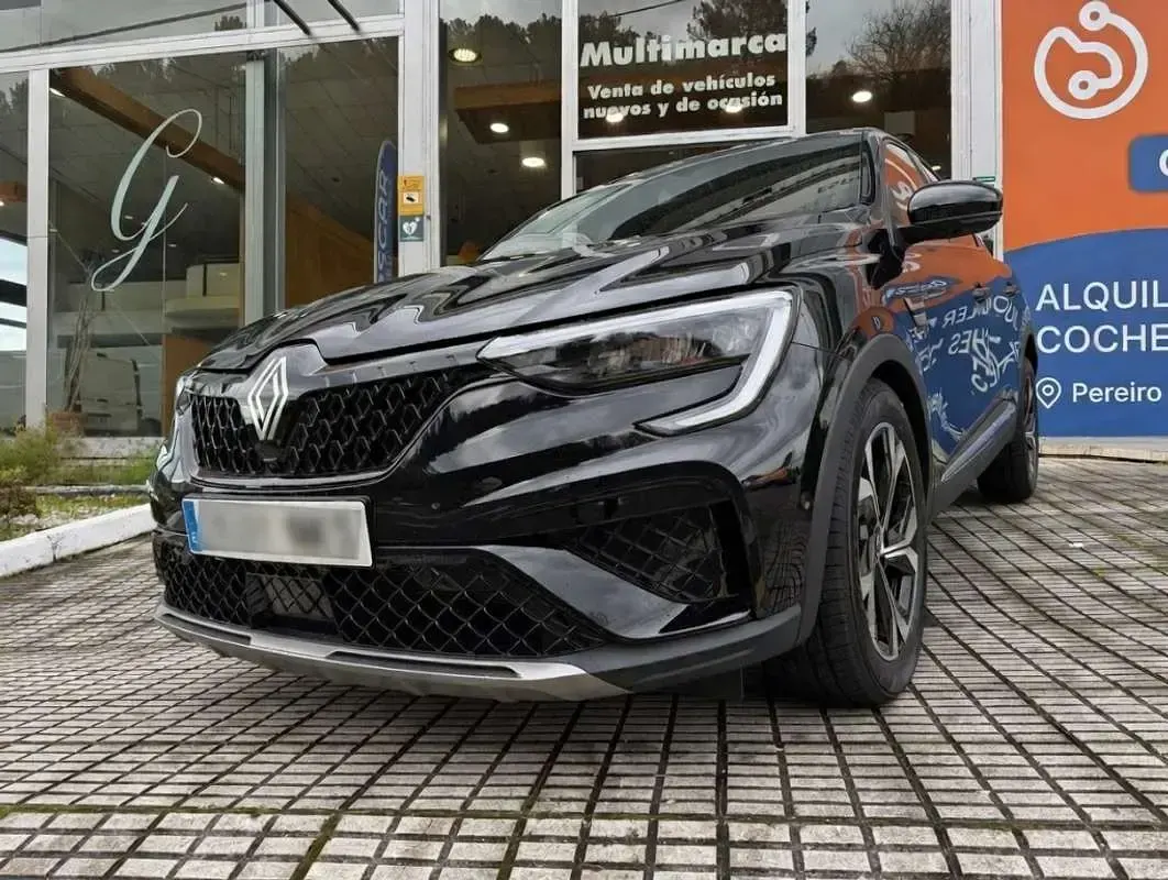 Usado Renault Arkana Techno 145 CV (106 kW) 2026 Negro SUV